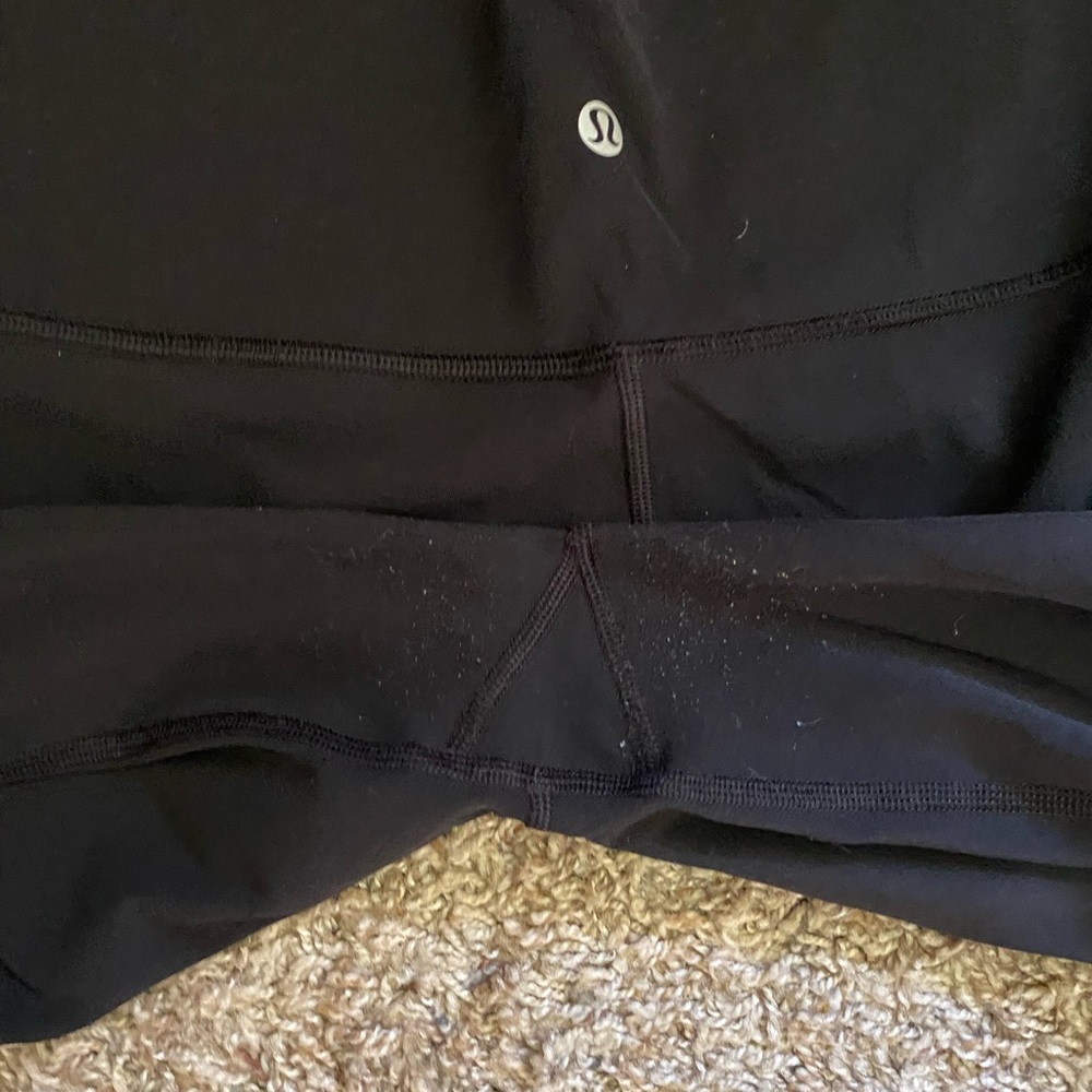 Rarely Worn Soulcycle Lululemon Leggings 💞 - Picture 5 of 6
